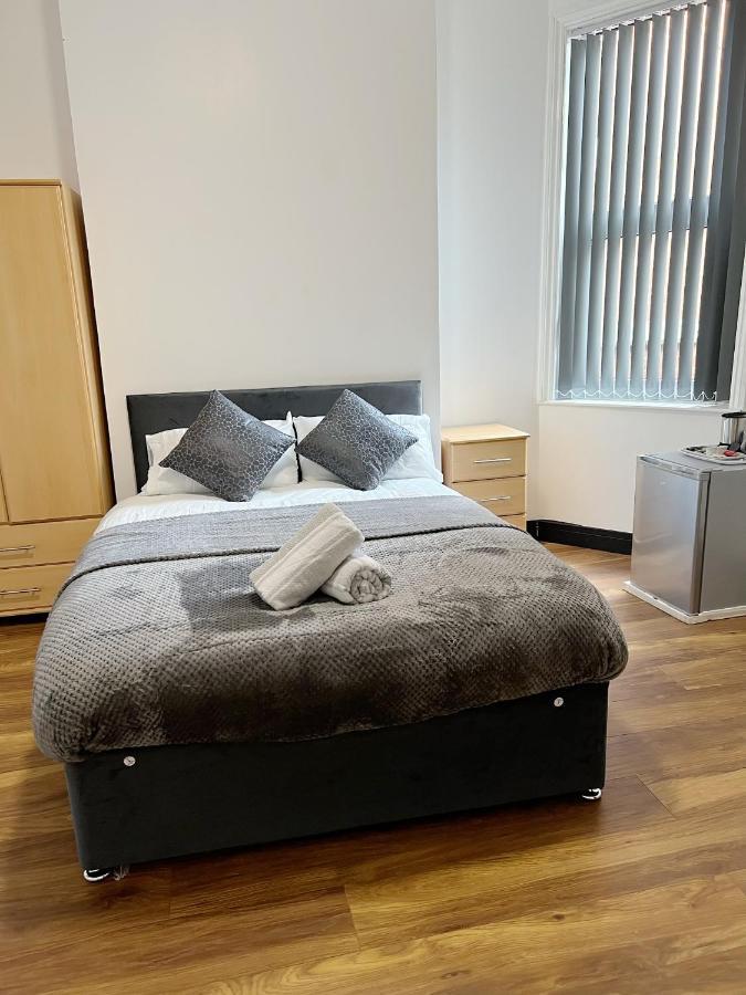 M Sisters Luxury Home In Ng6 Nottingham Eksteriør billede